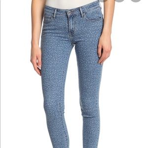 LEVI’S 711 TONAL LEOPARD PRINT SKINNY JEAN